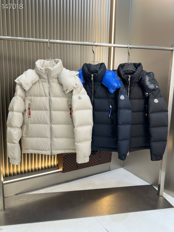 Moncler sz1-5 26yr63